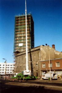 muennich_Museum_Dessau_Kraneinsatz_400x593px_eigentlich-zu-klein